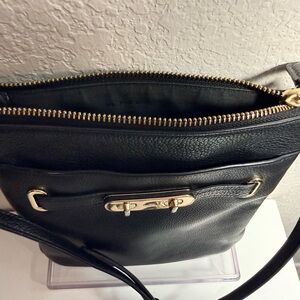 Coach Swagger Swingpack Crossbody Pebble Leather 36501 Black Purse